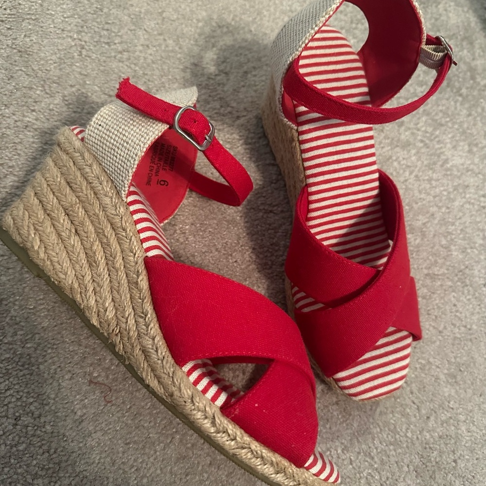NEW Red Striped Wedge Heels ❤️